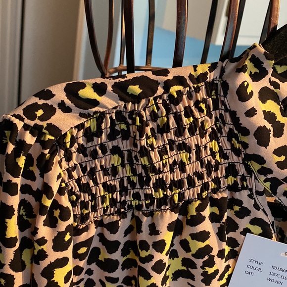 Nwt By Design animal print blouse - Picture 6 of 6
